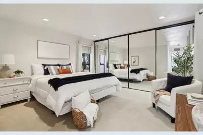 7126 Marina Pacifica Drive, Long Beach, CA 90803 - Photo 20