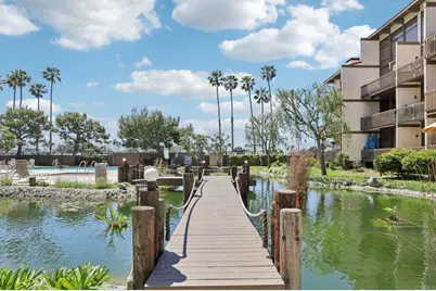 7126 Marina Pacifica Drive, Long Beach, CA 90803 - Photo 36