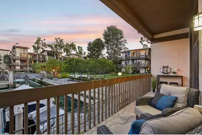 7126 Marina Pacifica Drive, Long Beach, CA 90803 - Photo 4