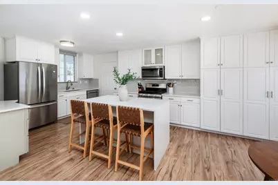 4037 Vista Calaveras Street, Oceanside, CA 92056 - Photo 2