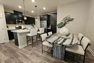 1118 Delpy View Point, Vista, CA 92084 - Photo 4