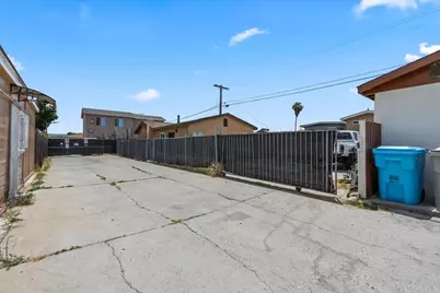 1525 27 S 42nd Street, San Diego, CA 92113 - Photo 2