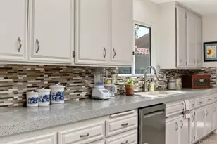 1066 Ridge Heights Dr, Fallbrook, CA 92028 - Photo 14