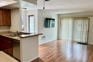 432 Edgehill Ln, Oceanside, CA 92054 - Photo 4