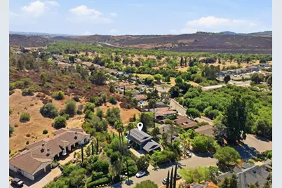 5625 Lake Vista Drive, Bonsall, CA 92003 - Photo 38