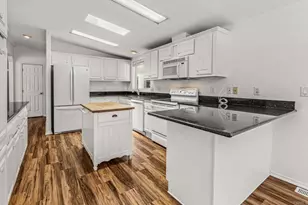 8975 Lawrence Welk Dr, Escondido, CA 92026 - Photo 12