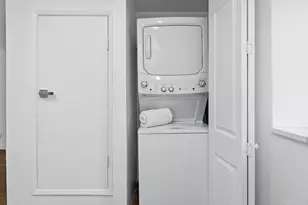 2505 Navarra Dr, Carlsbad, CA 92009 - Photo 12
