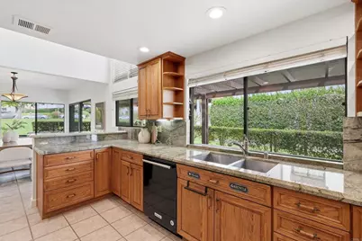 624 Camino Catalina, Solana Beach, CA 92075 - Photo 10