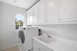 399 Amparo Dr, Escondido, CA 92025 - Photo 34