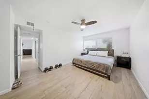 341 N Melrose Dr, Vista, CA 92083 - Photo 12