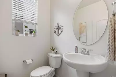 2227 Solara Lane, Vista, CA 92081 - Photo 8