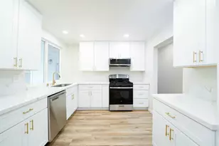 1758 Manor Dr, Vista, CA 92084 - Photo 4