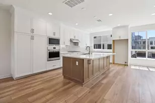 4942 Spirea Wy, Carlsbad, CA 92008 - Photo 2