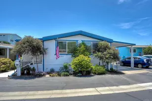 6493 Friendly Pl, Carlsbad, CA 92011 - Photo 48