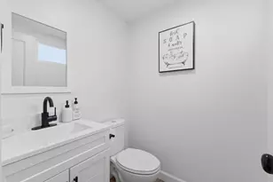 968 Marlin Dr, Vista, CA 92084 - Photo 8