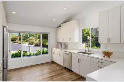 5555 Caminito Marrisa, La Jolla, CA 92037 - Photo 10