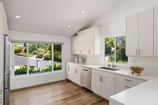 5555 Caminito Marrisa, La Jolla, CA 92037 - Photo 10