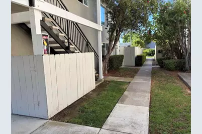8012 Camino Huerta, San Diego, CA 92122 - Photo 16