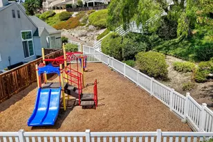 4545 Essex Ct, Carlsbad, CA 92010 - Photo 50