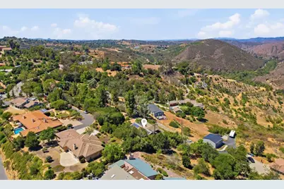 1866 Santa Margarita, Fallbrook, CA 92028 - Photo 70