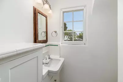 678 Silvergate Ave, San Diego, CA 92106 - Photo 14