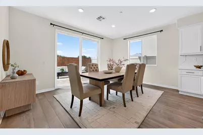 10335 River Bluff Drive, Santee, CA 92071 - Photo 12