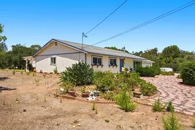 860 La Moree Road, San Marcos, CA 92078 - Photo 2