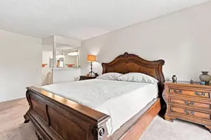 2052 Avenue of the Trees, Carlsbad, CA 92008 - Photo 24