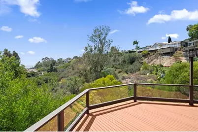 5860 Cactus Way, La Jolla, CA 92037 - Photo 10