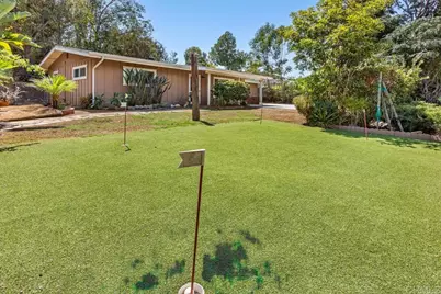 2128 Bautista Ave, Vista, CA 92084 - Photo 22