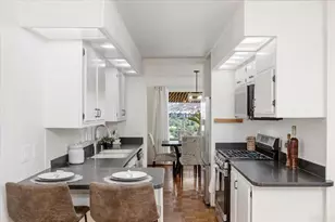 8975 Lawrence Welk Dr, Escondido, CA 92026 - Photo 16