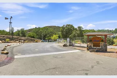 28890 Lilac Road #Spc 172, Valley Center, CA 92082 - Photo 32
