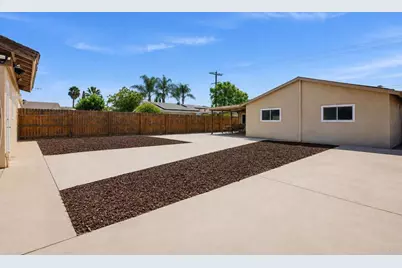 1682 E Washington Avenue, Escondido, CA 92027 - Photo 24
