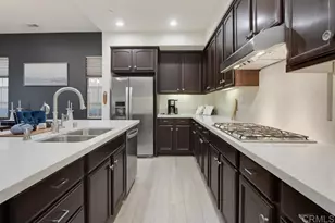 1089 Primrose Ln, Encinitas, CA 92024 - Photo 10