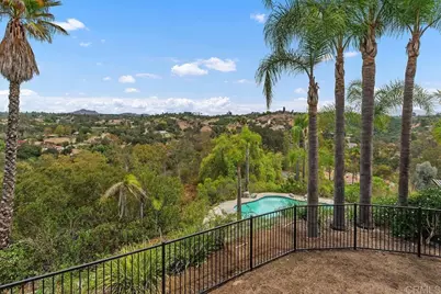 2718 Via Del Robles, Fallbrook, CA 92028 - Photo 34