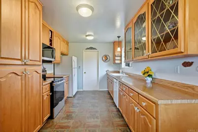 4918 Loma Laguna Drive, Carlsbad, CA 92008 - Photo 26