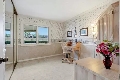 4918 Loma Laguna Drive, Carlsbad, CA 92008 - Photo 34