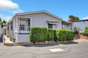 81 Seagull Ln, Oceanside, CA 92057 - Photo 2