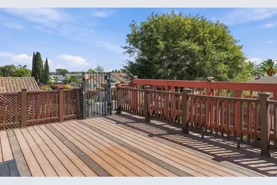 7711 Canyon Point Place, Mira Mesa, CA 92126 - Photo 22
