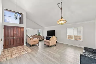 7711 Canyon Point Place, Mira Mesa, CA 92126 - Photo 6