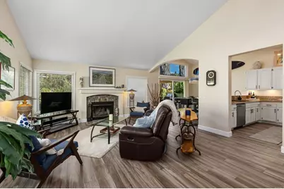 8909 Circle R View Lane, Escondido, CA 92026 - Photo 6