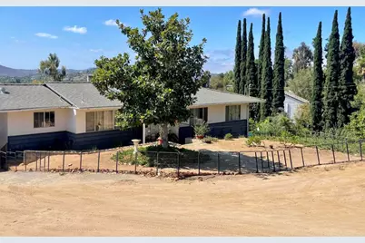 3158 Mary Ln, Escondido, CA 92025 - Photo 2