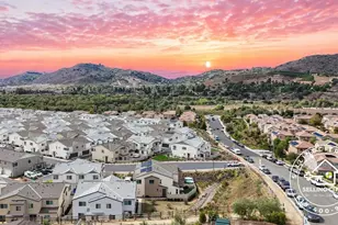 308 Seedling Wy, Fallbrook, CA 92028 - Photo 2