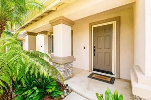 421 Lexington Cir, Oceanside, CA 92057 - Photo 2