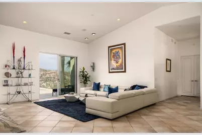 30330 Via Maria Elena, Bonsall, CA 92003 - Photo 10