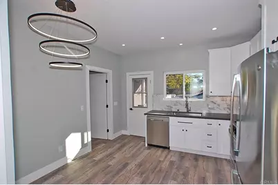 880 Stevens Avenue, Solana Beach, CA 92075 - Photo 12