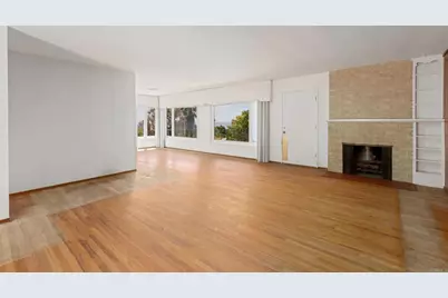 5825 Folsom Dr, La Jolla, CA 92037 - Photo 8