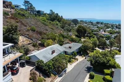5825 Folsom Dr, La Jolla, CA 92037 - Photo 42