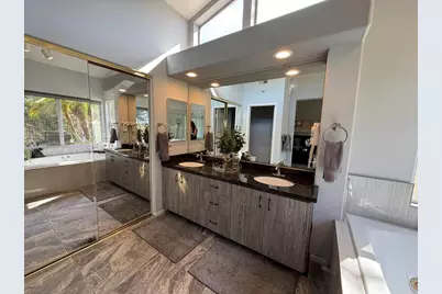 4964 Skyhawk Way, Oceanside, CA 92056 - Photo 18