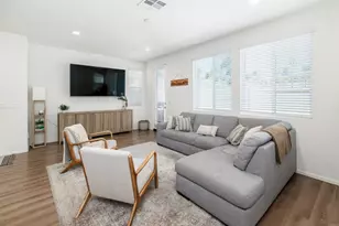 203 Silver Fir Ct, Vista, CA 92083 - Photo 4